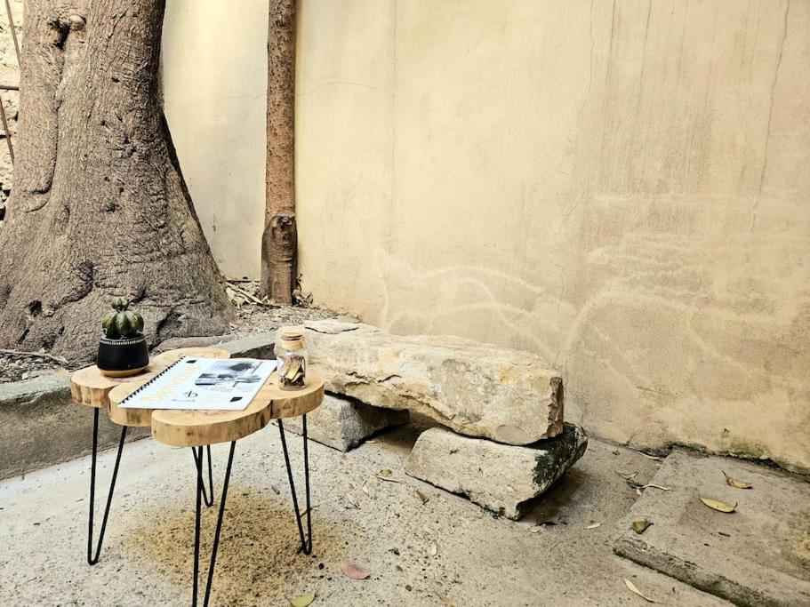 La Patio - Coeur De Ville - Clim Nîmes Exteriér fotografie